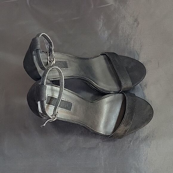 FOREVER 21 ANKLE STRAP BLOCK HEEL OPEN TOE WOMEN"S SANDAL - Picture 9 of 13